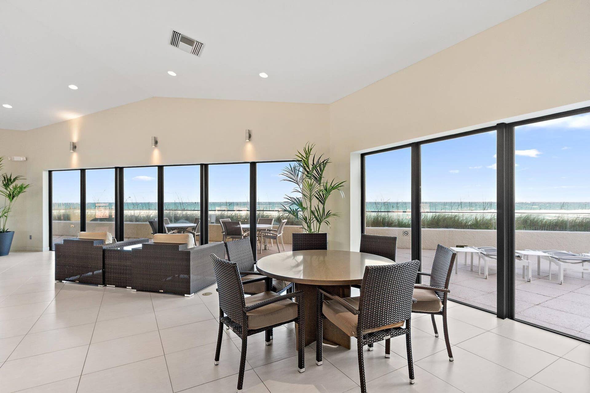 5510 N Ocean Drive, #19c, Singer Island, FL 33404 100-5510NOceanDr-300bldg19C-RivieraBeach