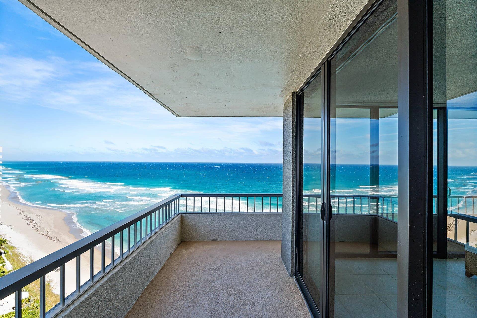 5510 N Ocean Drive, #19c, Singer Island, FL 33404 065-5510NOceanDr-300bldg19C-RivieraBeach