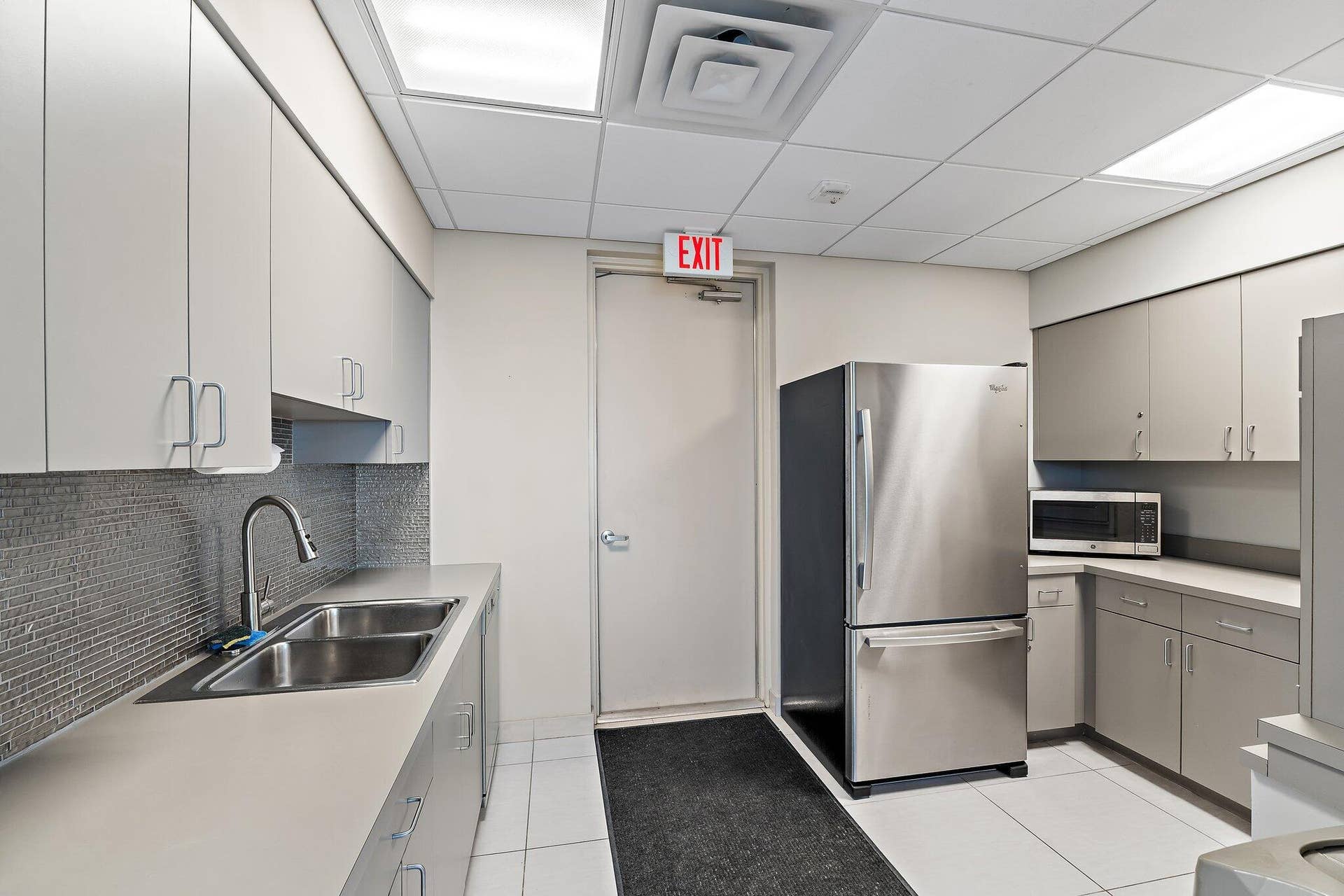 5510 N Ocean Drive, #19c, Singer Island, FL 33404 104-5510NOceanDr-300bldg19C-RivieraBeach