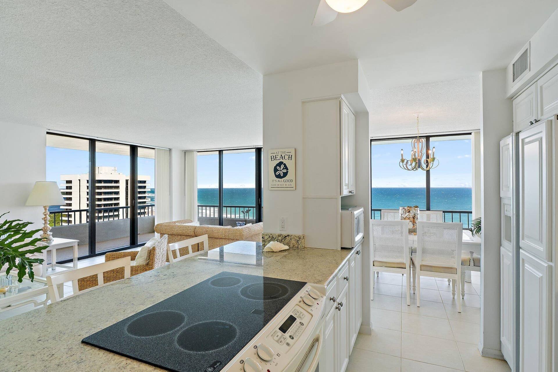 5510 N Ocean Drive, #19c, Singer Island, FL 33404 Kitchen, dining, living room
