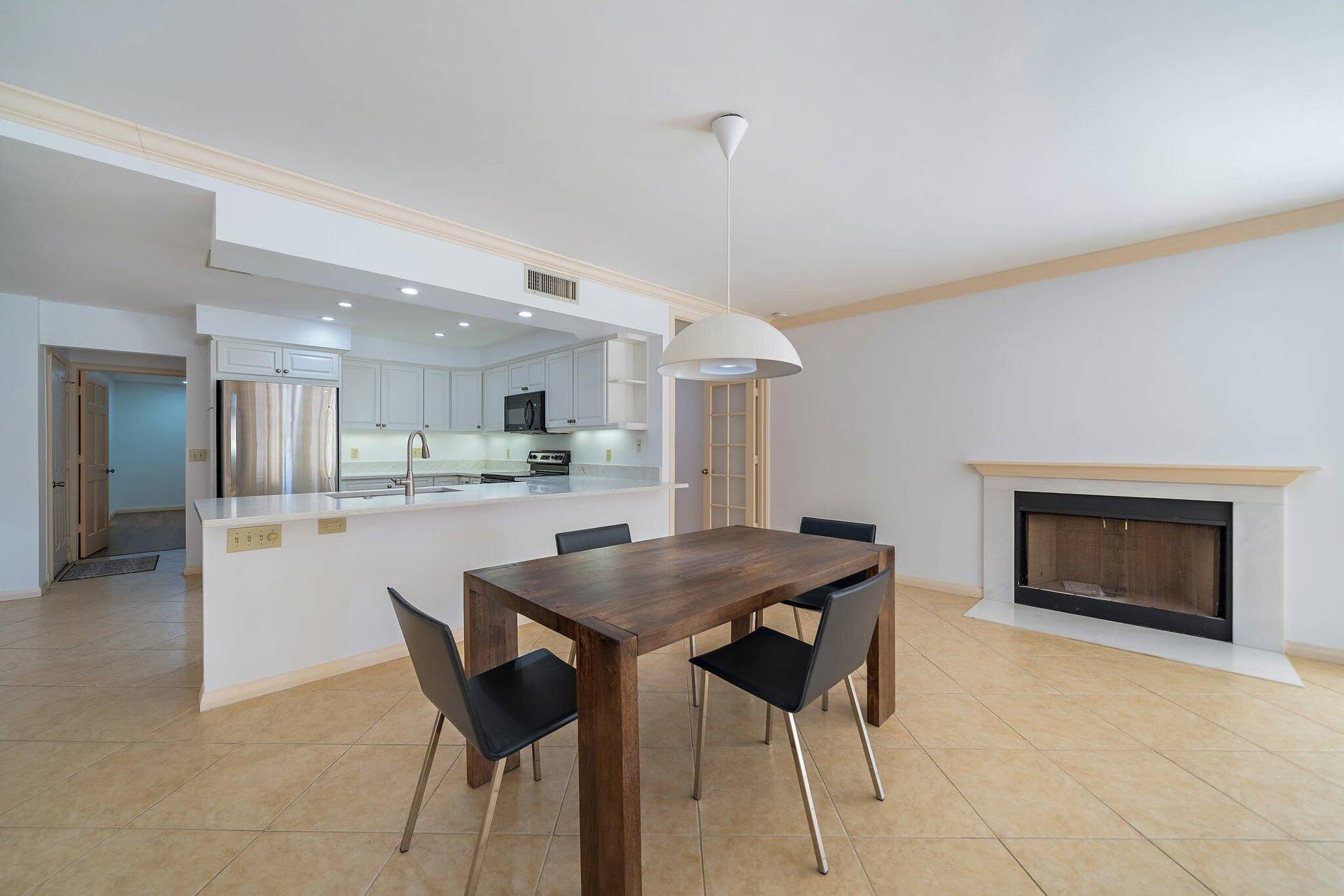 11890 SE Hill Club Terrace, #103, Jupiter, FL 33469 Dining Area