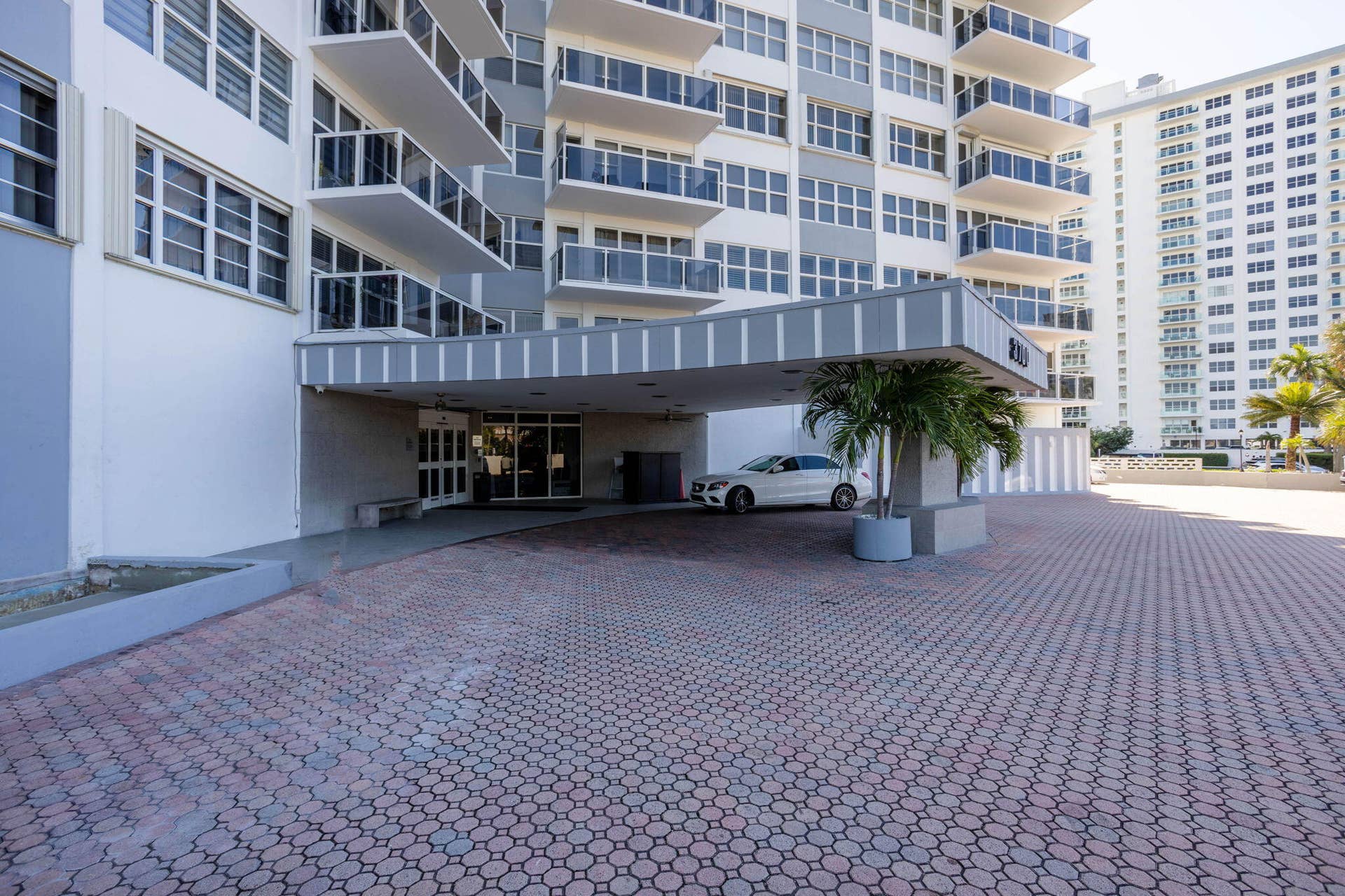 24-Hour Security and Valet Parking
