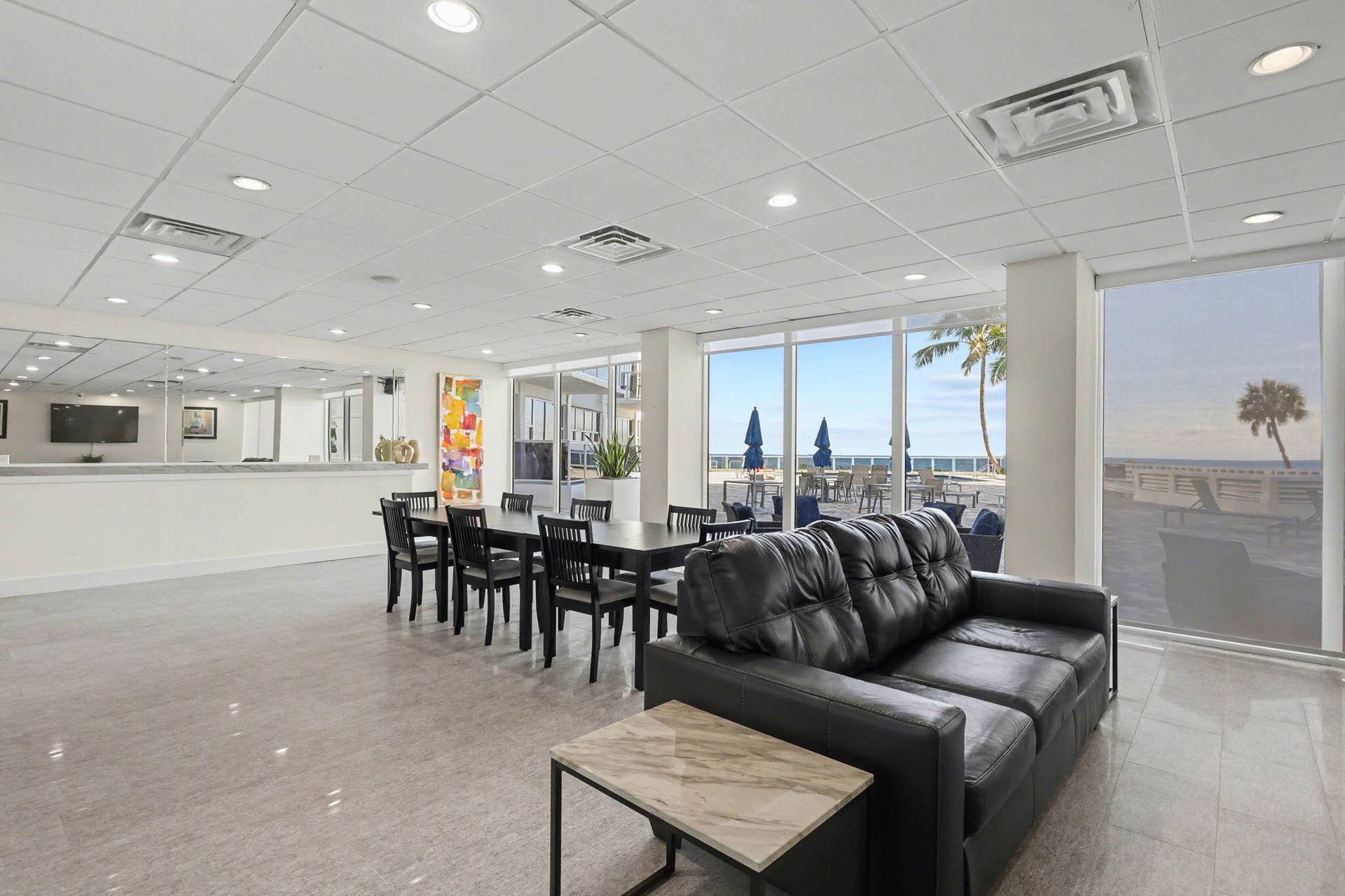 Large social/event room for entertaining or relaxing