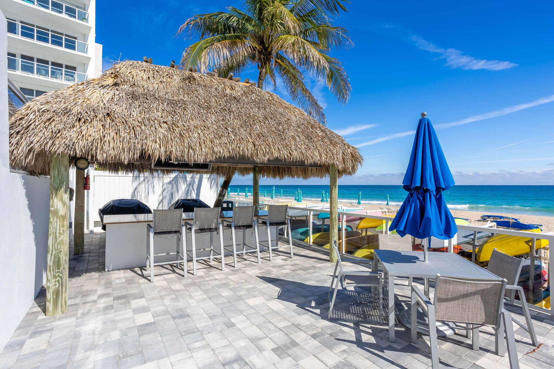 Exclusively for residents this tiki bar and BBQs are ideal for entertaining or intimate oceanside dinner