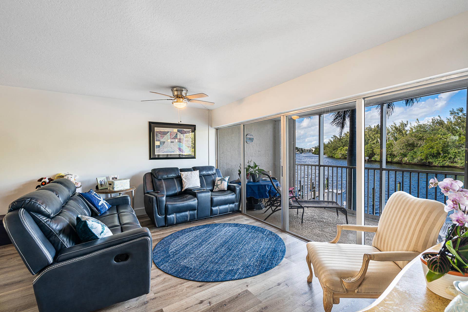1537 E Hillsboro Boulevard, #243, Deerfield Beach, FL 33441 Living Room