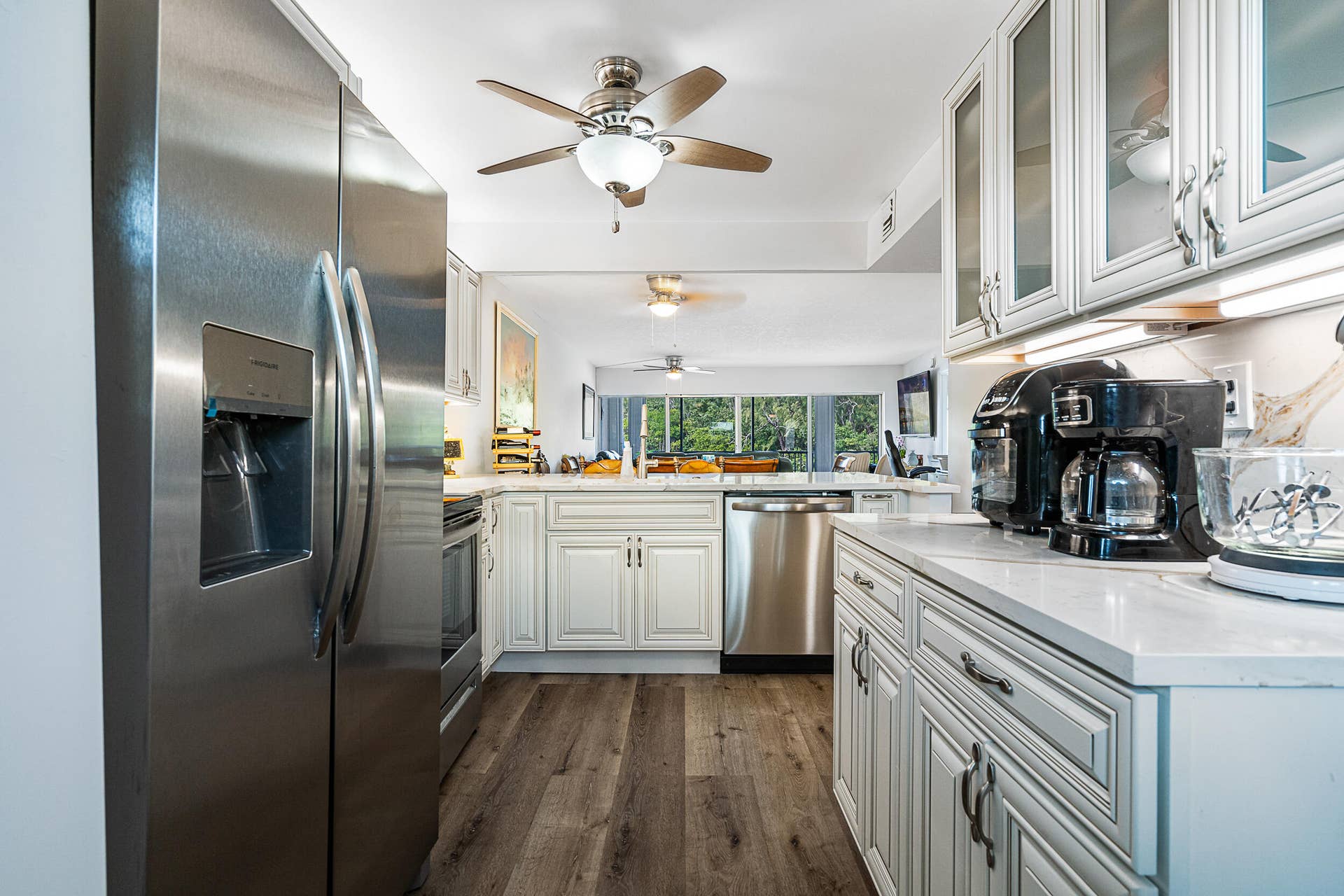 1537 E Hillsboro Boulevard, #243, Deerfield Beach, FL 33441 Kitchen