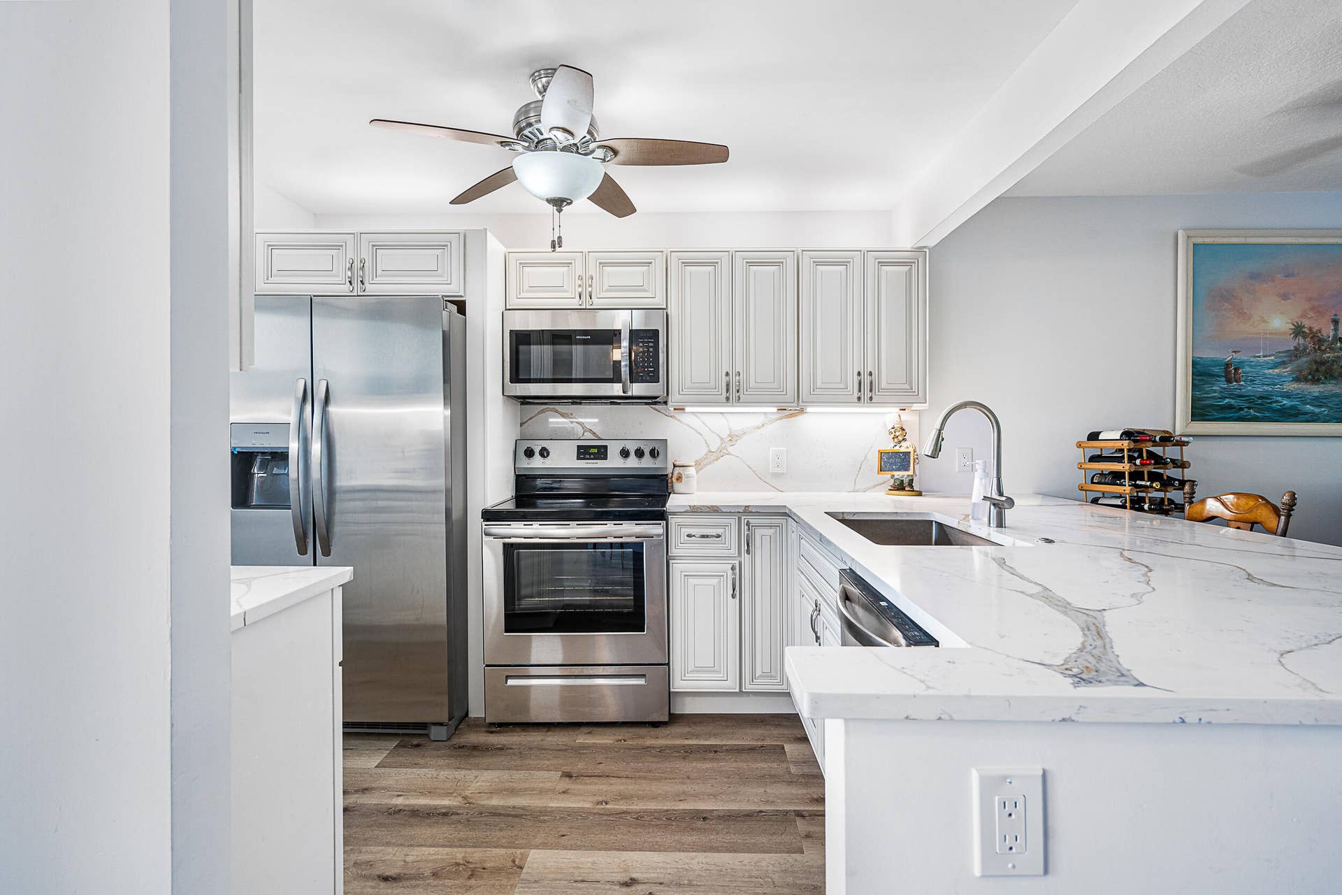 1537 E Hillsboro Boulevard, #243, Deerfield Beach, FL 33441 Kitchen