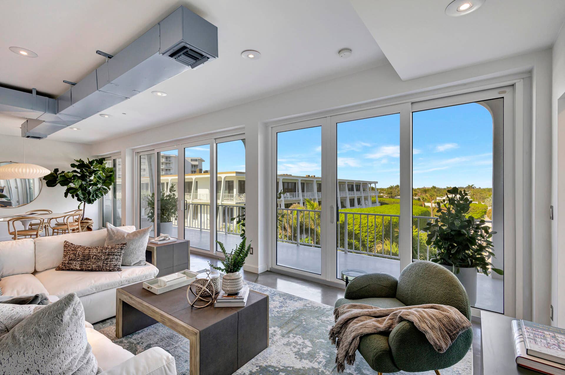2275 S Ocean Boulevard, #305n and C11, Palm Beach, FL 33480 Beautiful natural light throughout