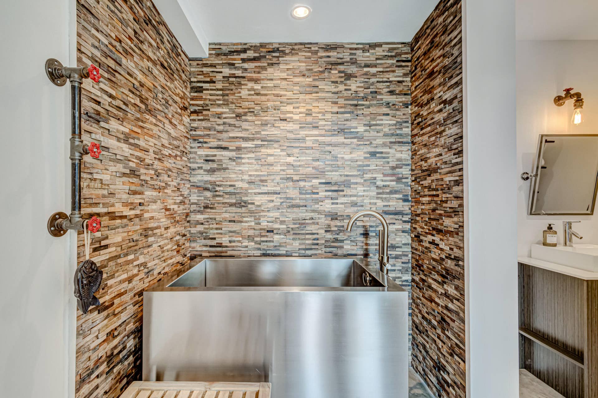 2275 S Ocean Boulevard, #305n and C11, Palm Beach, FL 33480 Primary bath Japanese soaking tub