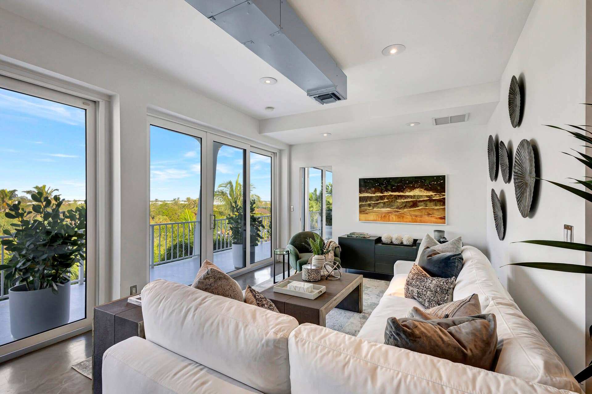 2275 S Ocean Boulevard, #305n and C11, Palm Beach, FL 33480 Plenty of room for additional seating and area for large tv