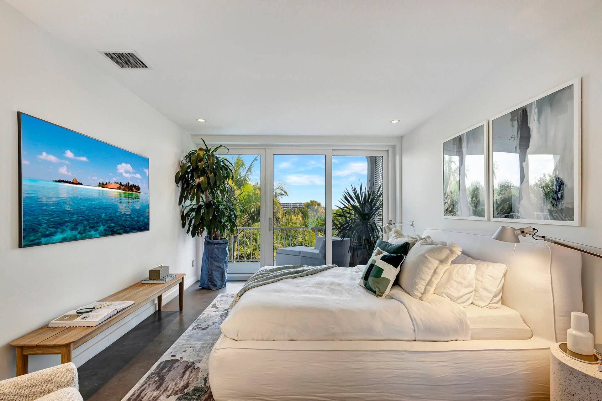 2275 S Ocean Boulevard, #305n and C11, Palm Beach, FL 33480 Guest bedroom with Phipps Ocean Park views