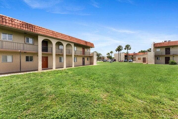 Property photo for 6094 Forest Hill Boulevard, #106, West Palm Beach, FL