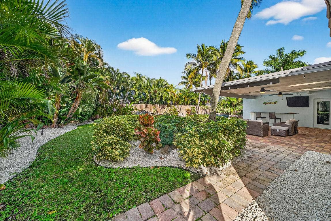 2081 NE 25th Street, Lighthouse Point, FL 33064 2081 NE 25th Street, Lighthouse Point, FL 33064