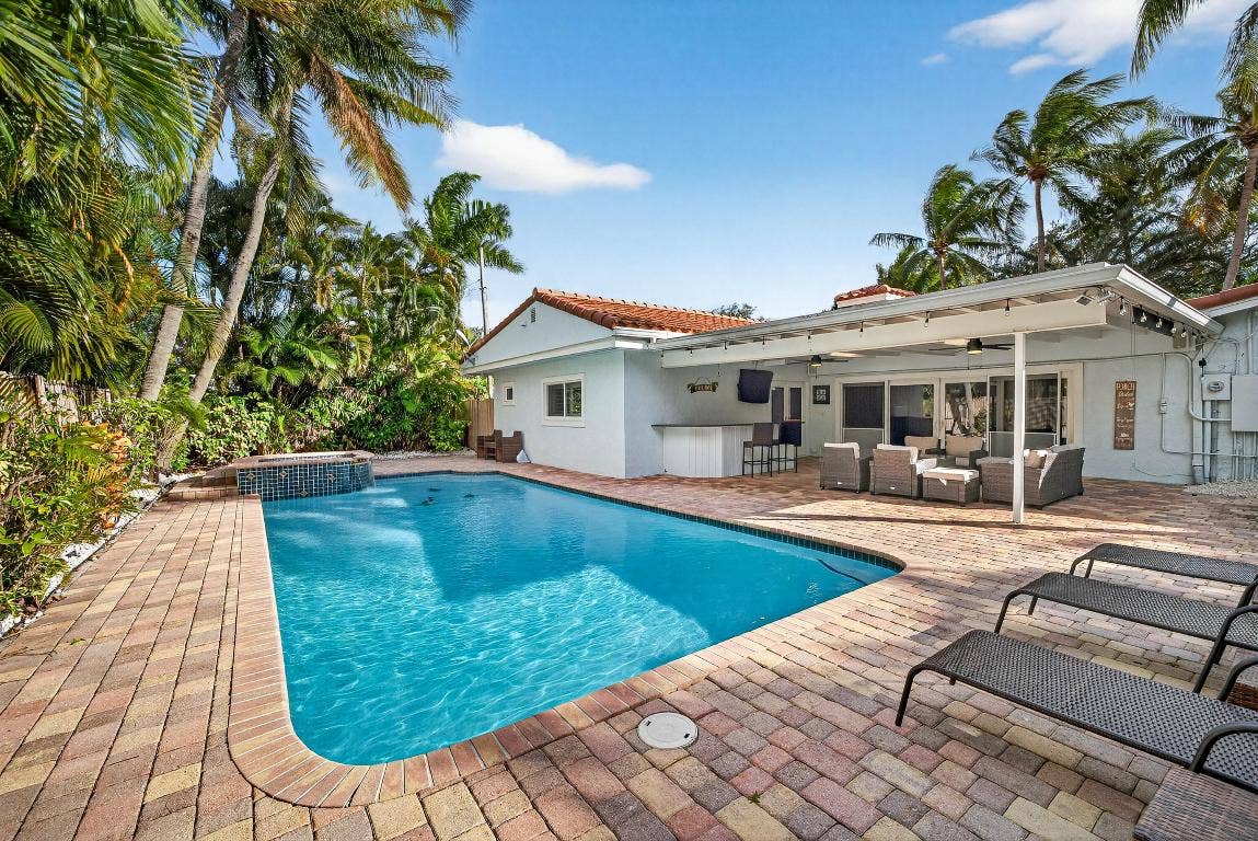 2081 NE 25th Street, Lighthouse Point, FL 33064 2081 NE 25th Street, Lighthouse Point, FL 33064
