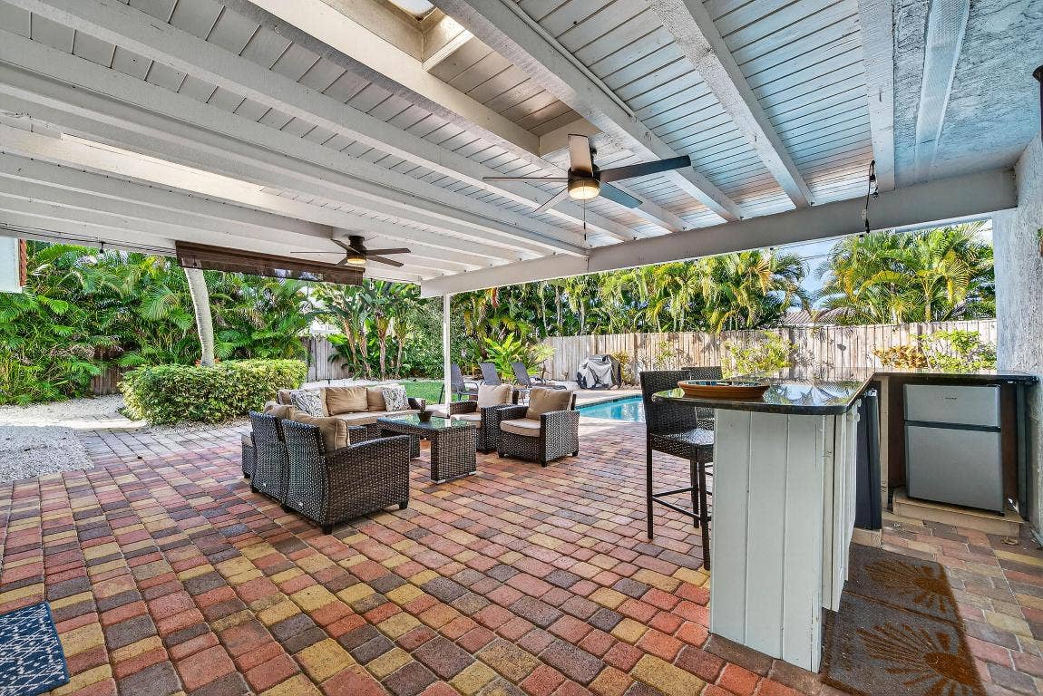 2081 NE 25th Street, Lighthouse Point, FL 33064 2081 NE 25th Street, Lighthouse Point, FL 33064