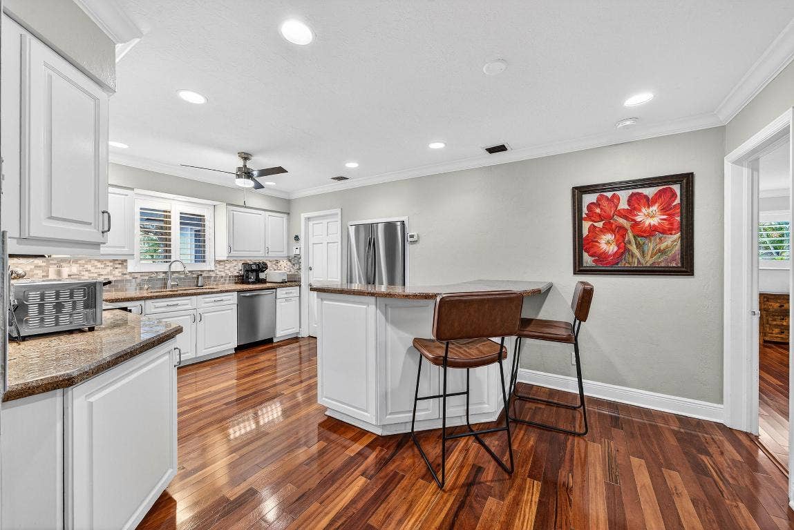 2081 NE 25th Street, Lighthouse Point, FL 33064 2081 NE 25th Street, Lighthouse Point, FL 33064