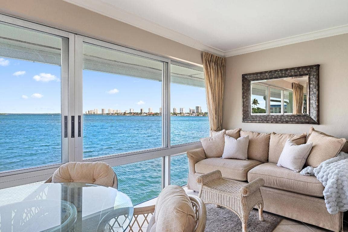 400 Wilma Circle, #309, Riviera Beach, Riviera Beach, FL 33404