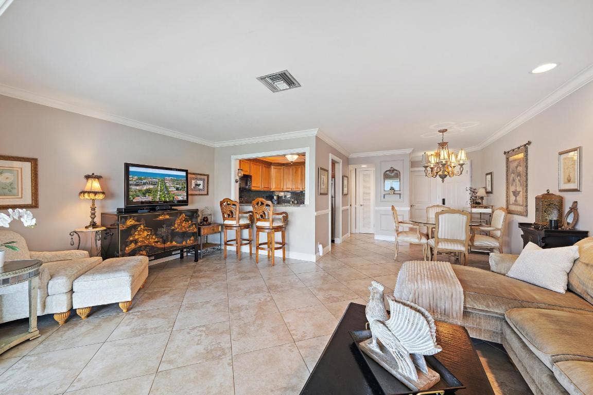 400 Wilma Circle, #309, Riviera Beach, Riviera Beach, FL 33404