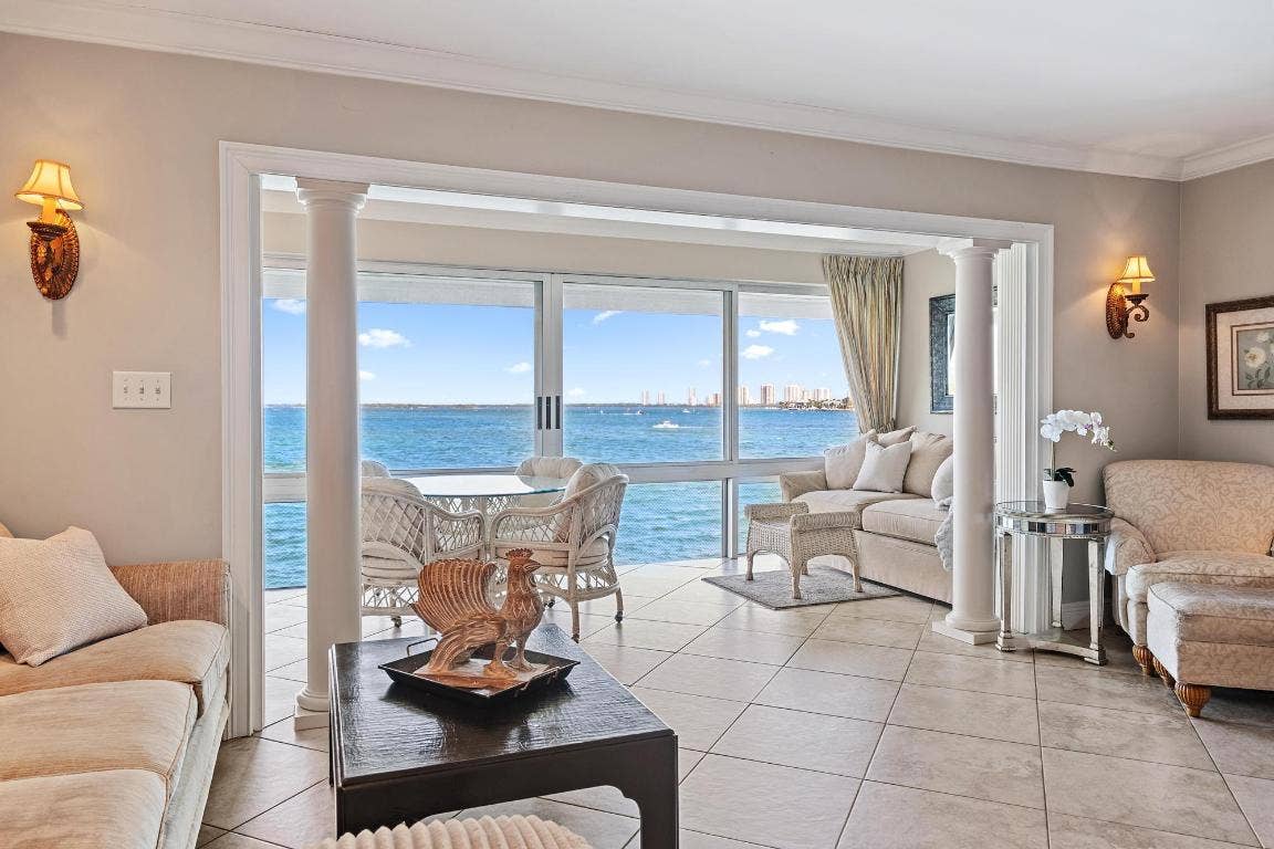400 Wilma Circle, #309, Riviera Beach, Riviera Beach, FL 33404