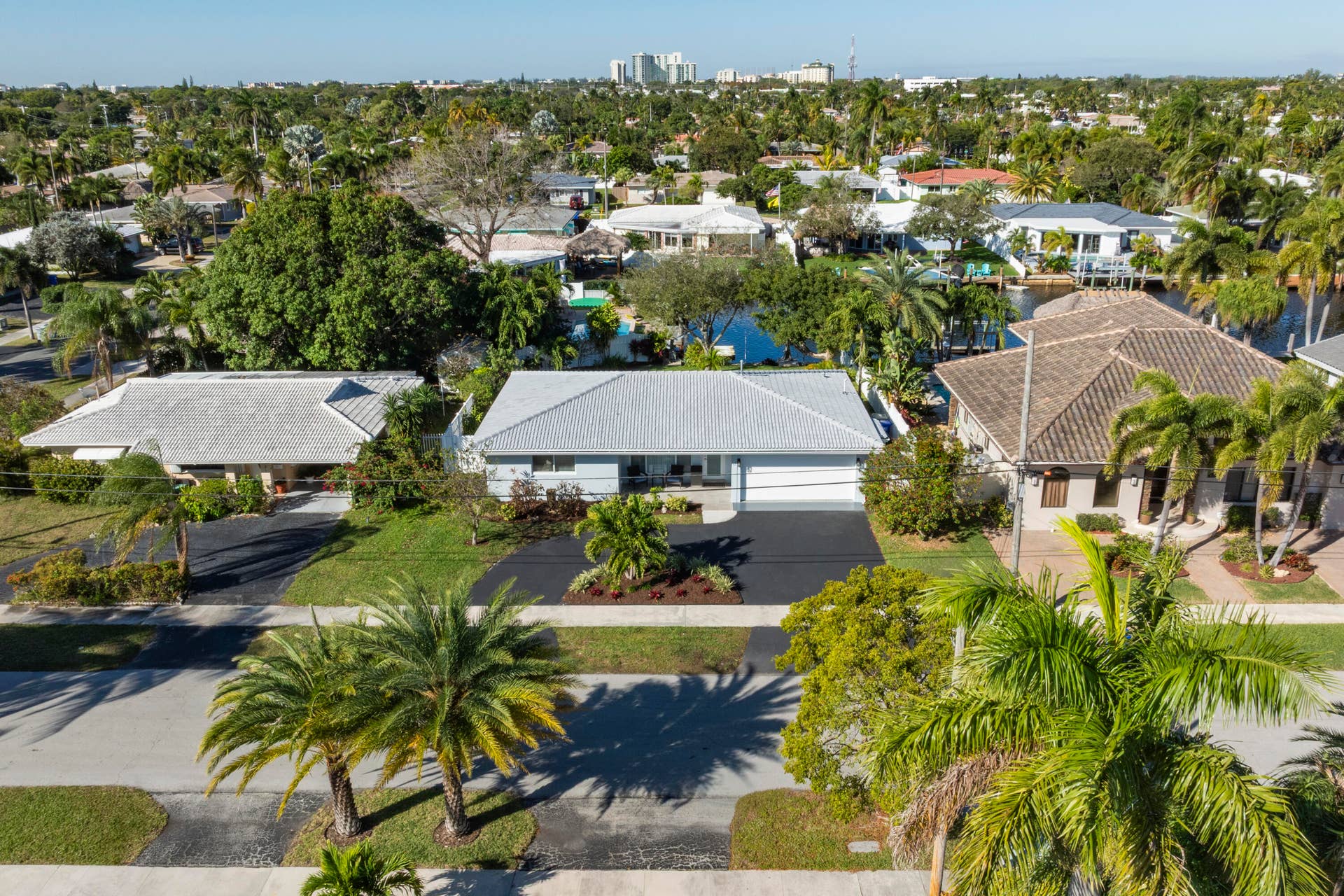 421 SE 5 Terrace, Pompano Beach, FL 33060 Nice Drone - Front of house with drivewa