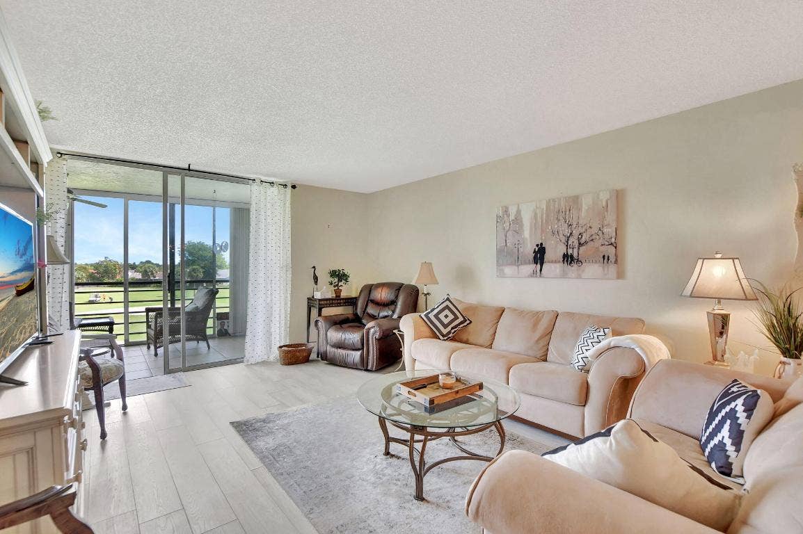 23305 Barwood Lane N, #303, Boca Raton, FL 33428