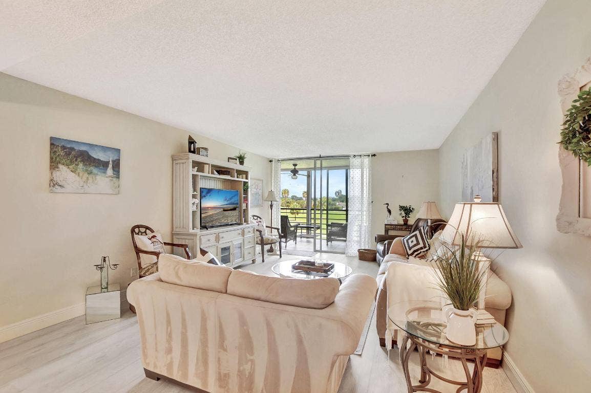 23305 Barwood Lane N, #303, Boca Raton, FL 33428