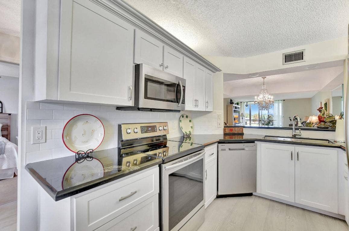 23305 Barwood Lane N, #303, Boca Raton, FL 33428