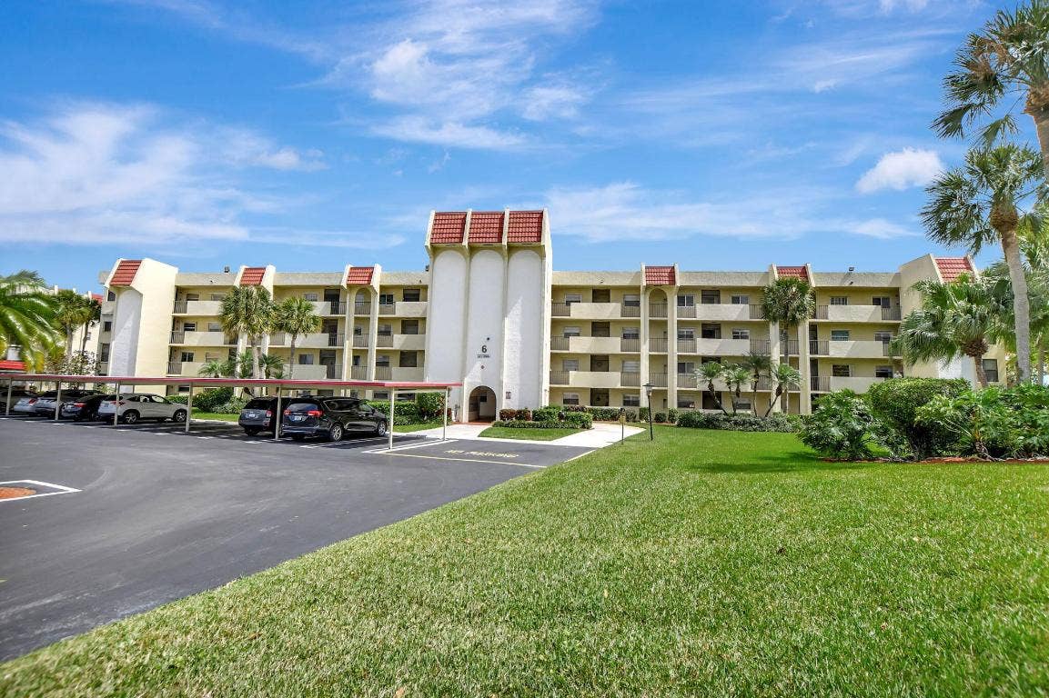 23305 Barwood Lane N, #303, Boca Raton, FL 33428