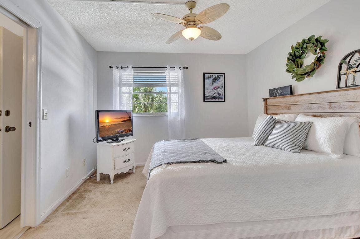 23305 Barwood Lane N, #303, Boca Raton, FL 33428
