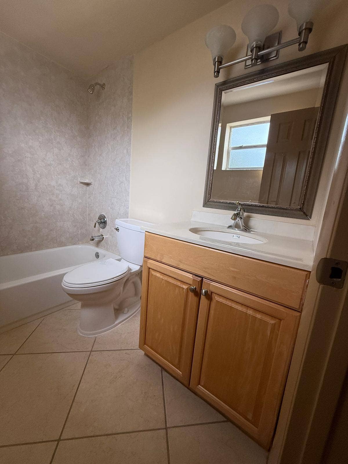 744 NE 14th Avenue, #12, Fort Lauderdale, Fort Lauderdale, FL 33304 Bathroom