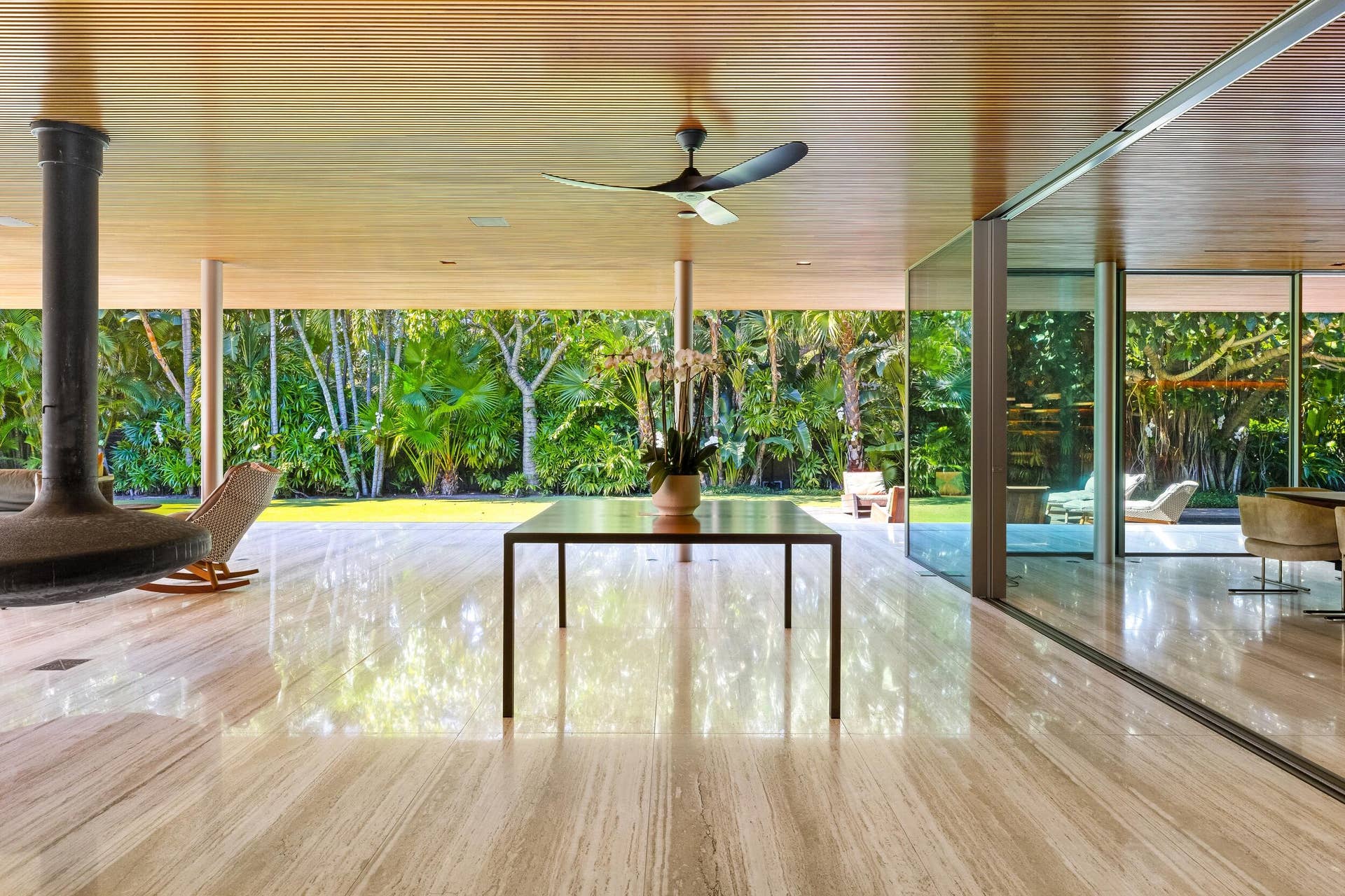 195 Via Marina, Palm Beach, FL 33480 Patio