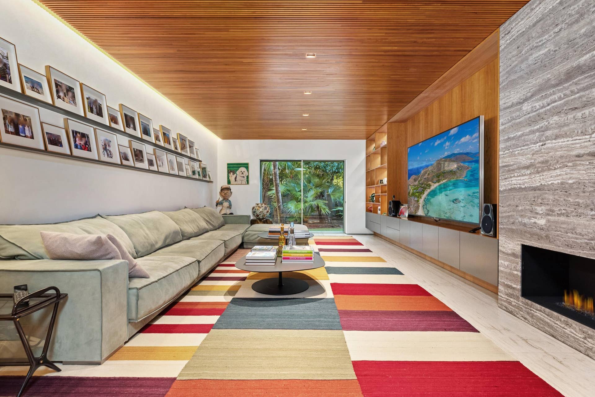 195 Via Marina, Palm Beach, FL 33480 Family Room