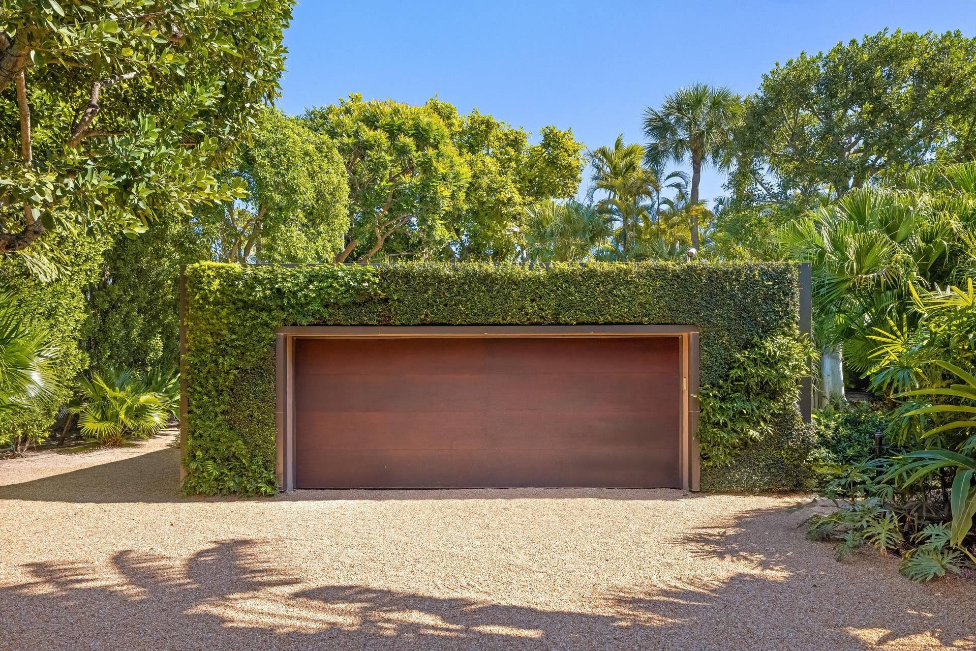 195 Via Marina, Palm Beach, FL 33480 2 Car Garage