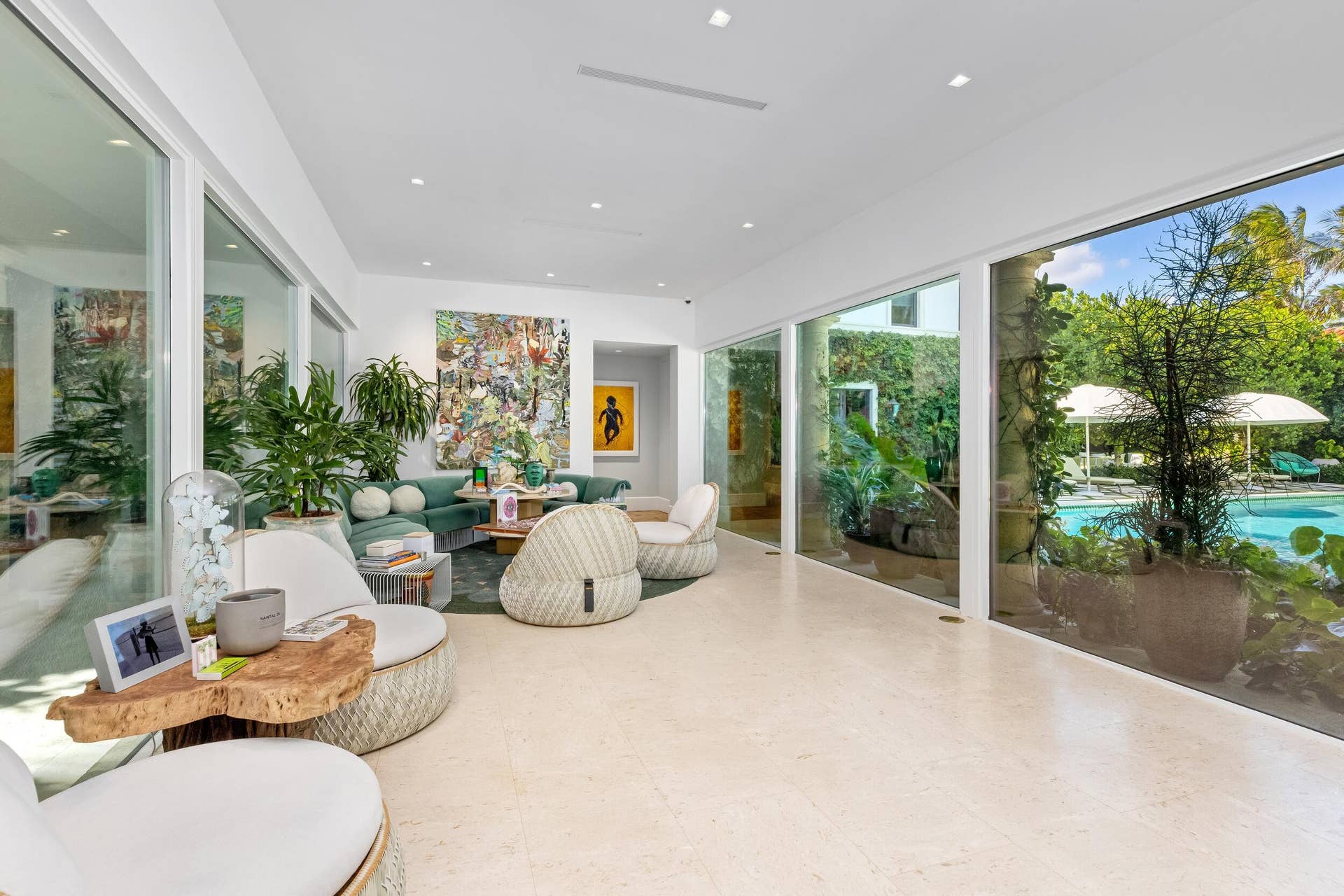 680 S Ocean Boulevard, Palm Beach, FL 33480 Foyer 1
