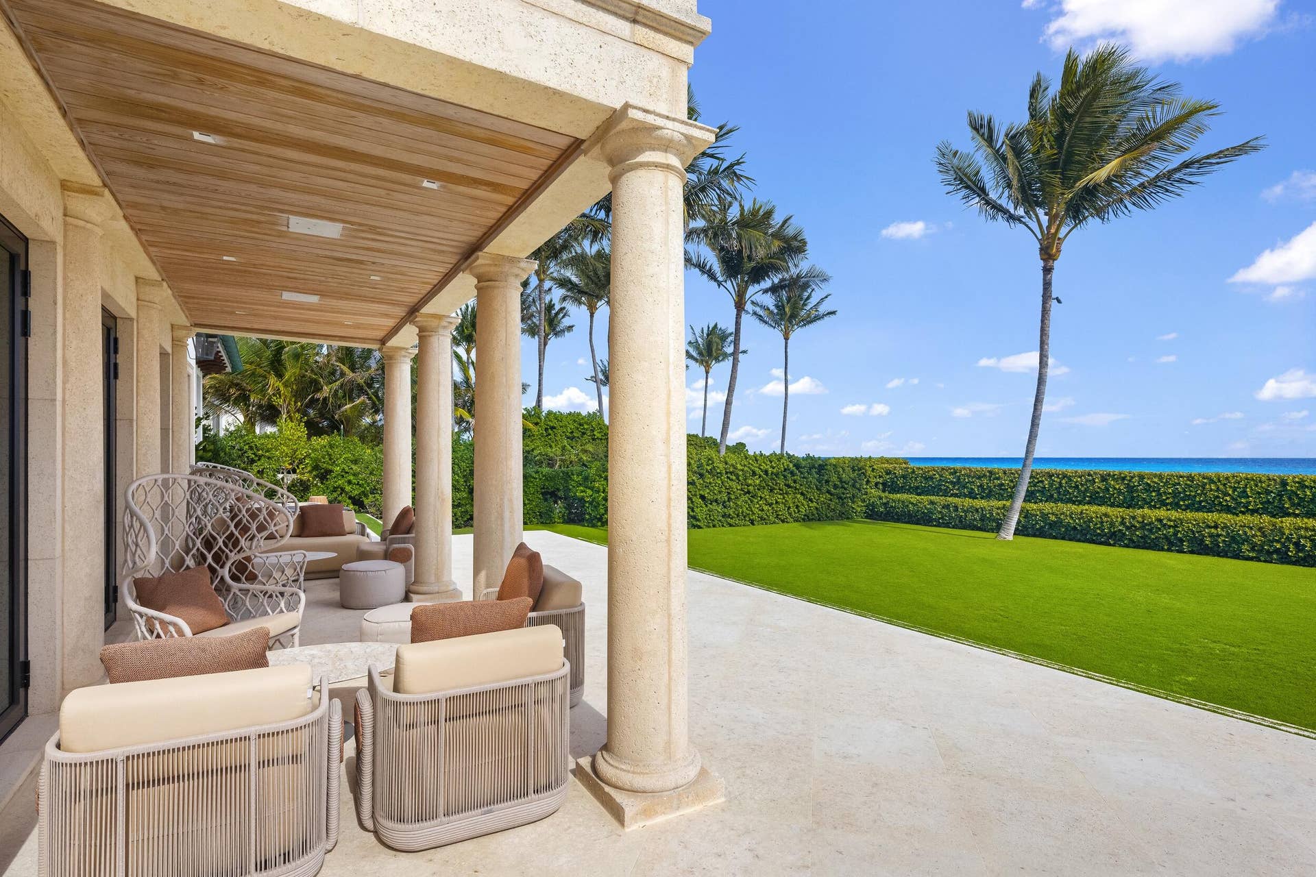 680 S Ocean Boulevard, Palm Beach, FL 33480 Oceanfront Loggia