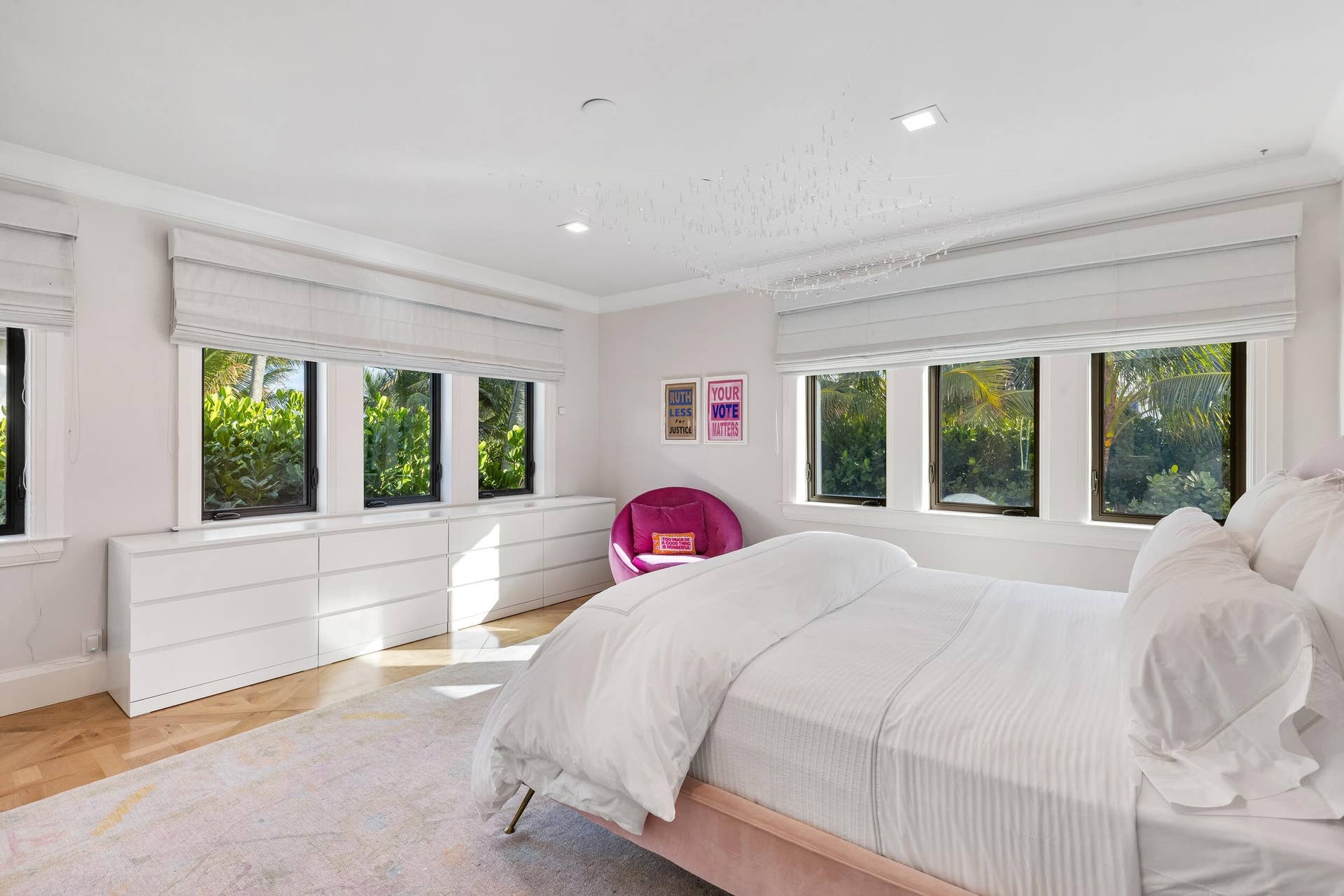 680 S Ocean Boulevard, Palm Beach, FL 33480 Guest Bed 1