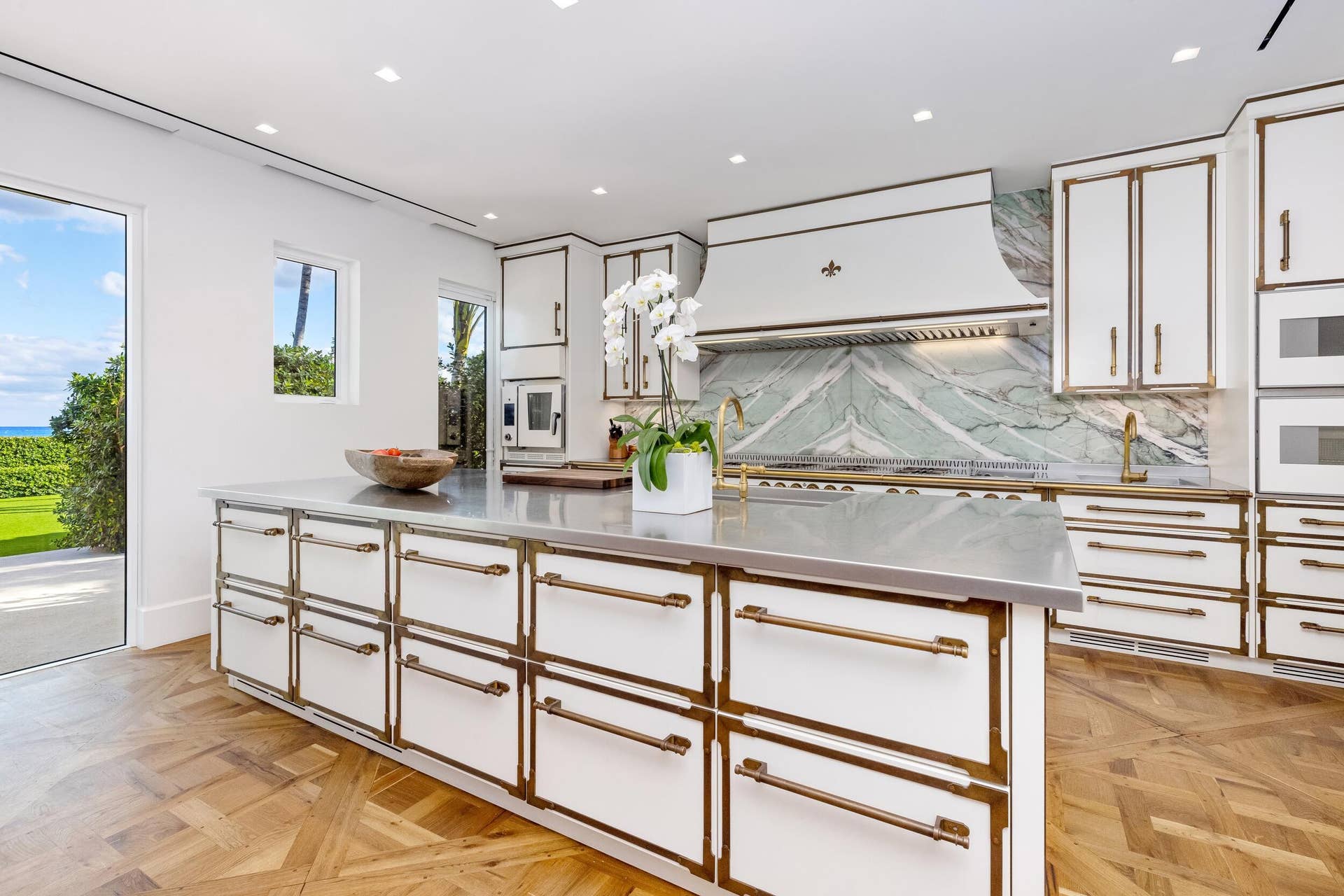680 S Ocean Boulevard, Palm Beach, FL 33480 Kitchen 1