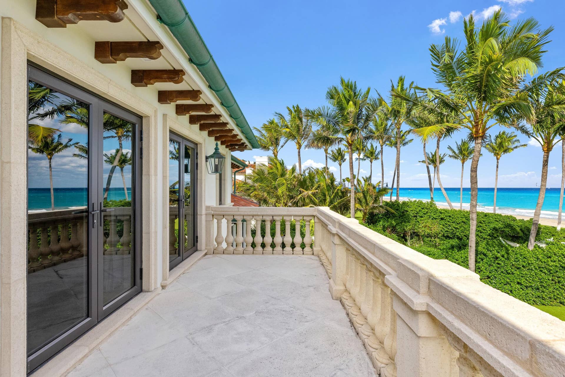 680 S Ocean Boulevard, Palm Beach, FL 33480 Terrace 3