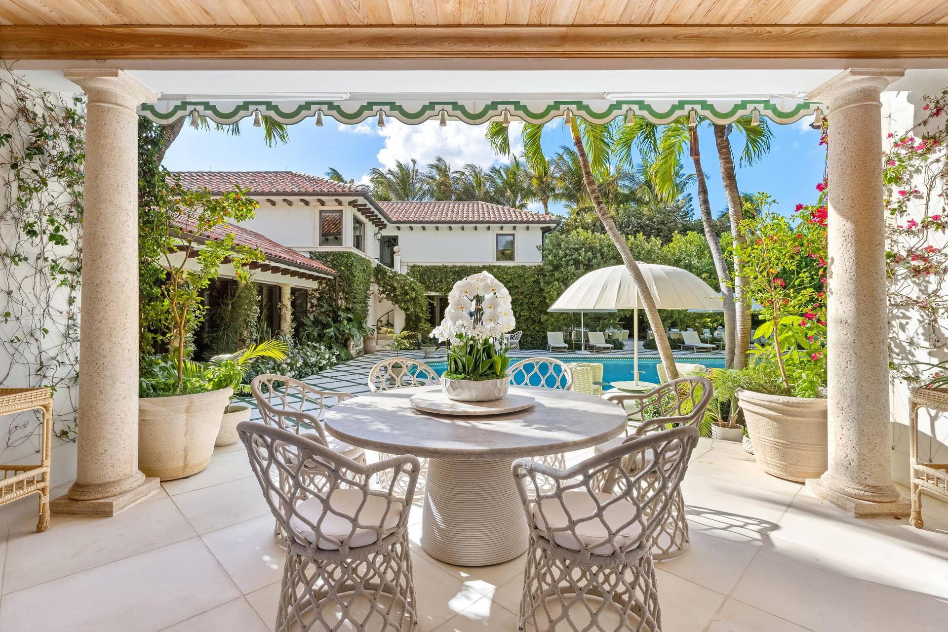680 S Ocean Boulevard, Palm Beach, FL 33480 Patio 4