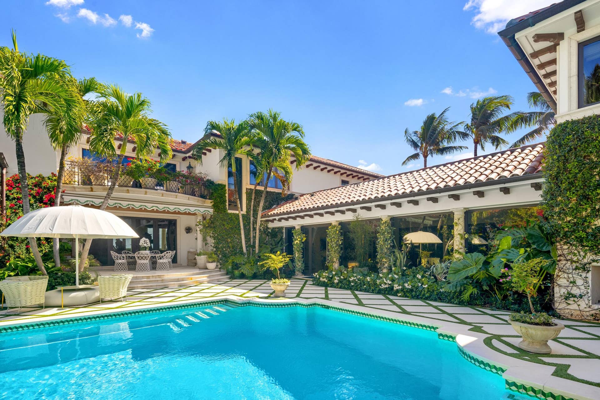 680 S Ocean Boulevard, Palm Beach, FL 33480 Pool 5