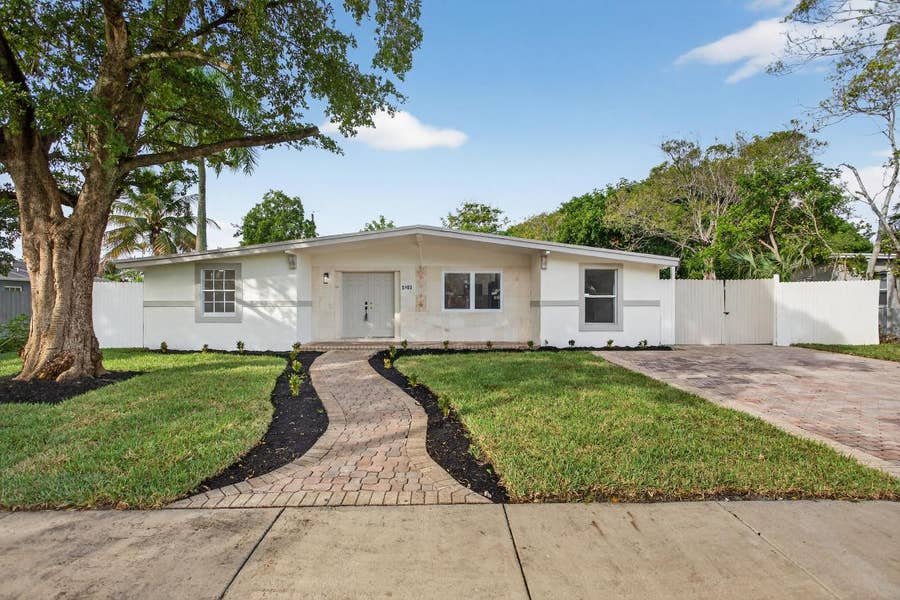 Property photo for 5183 NE 15th Avenue, Pompano Beach, FL