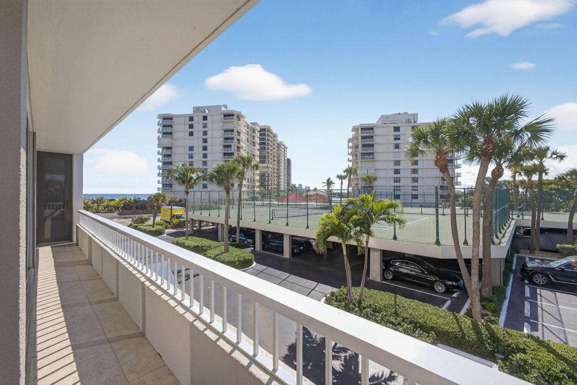 5510 N Ocean Drive, #2d, Singer Island, FL 33404