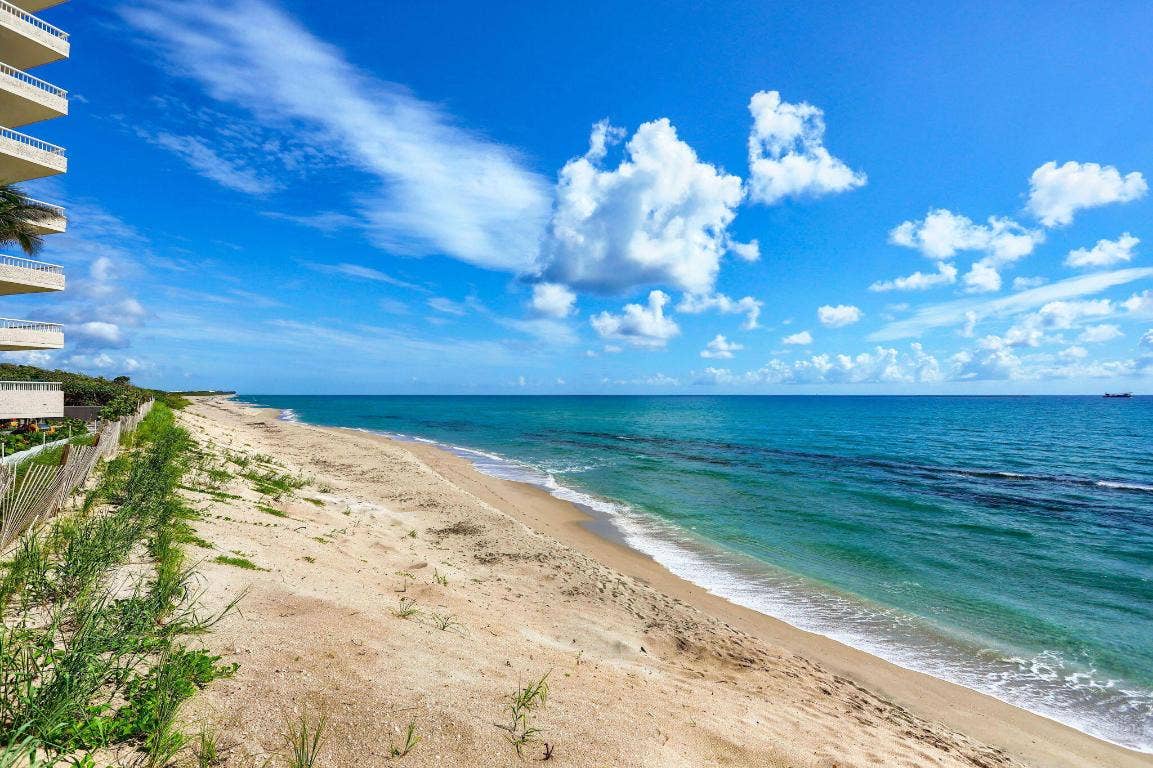 5510 N Ocean Drive, #2d, Singer Island, FL 33404