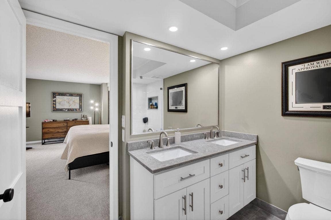 5510 N Ocean Drive, #2d, Singer Island, FL 33404