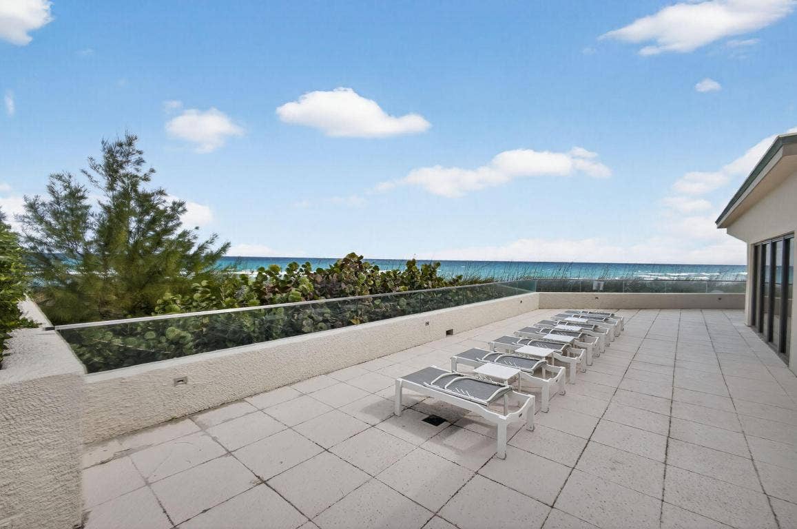 5510 N Ocean Drive, #2d, Singer Island, FL 33404