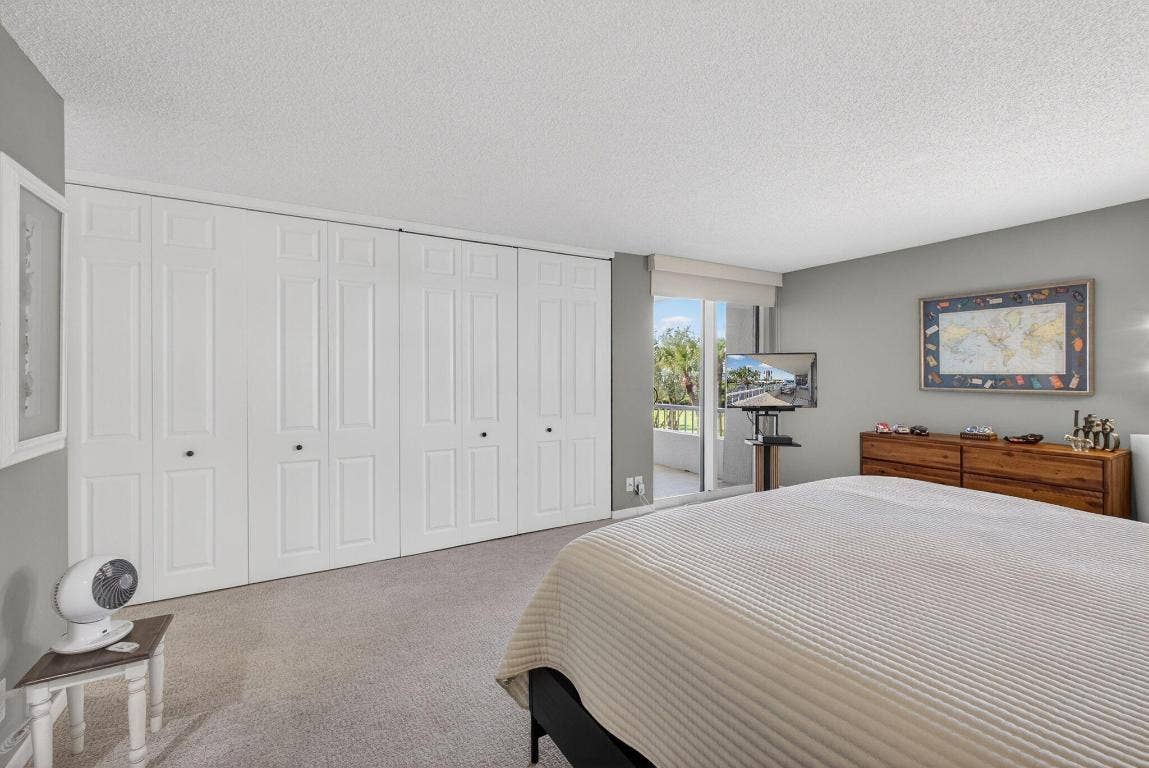 5510 N Ocean Drive, #2d, Singer Island, FL 33404