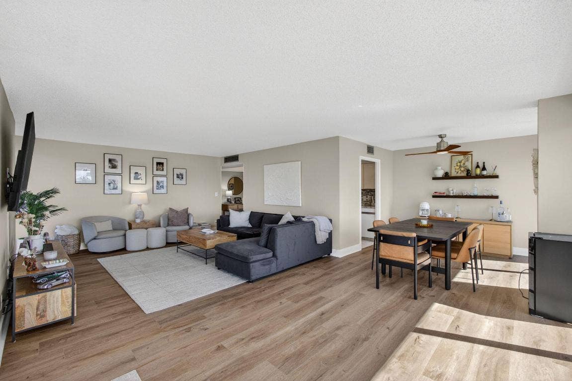 5510 N Ocean Drive, #2d, Singer Island, FL 33404
