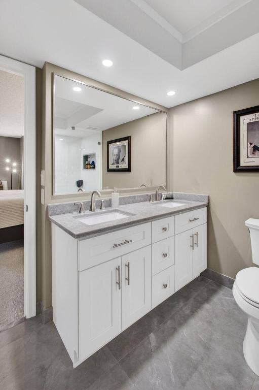 5510 N Ocean Drive, #2d, Singer Island, FL 33404