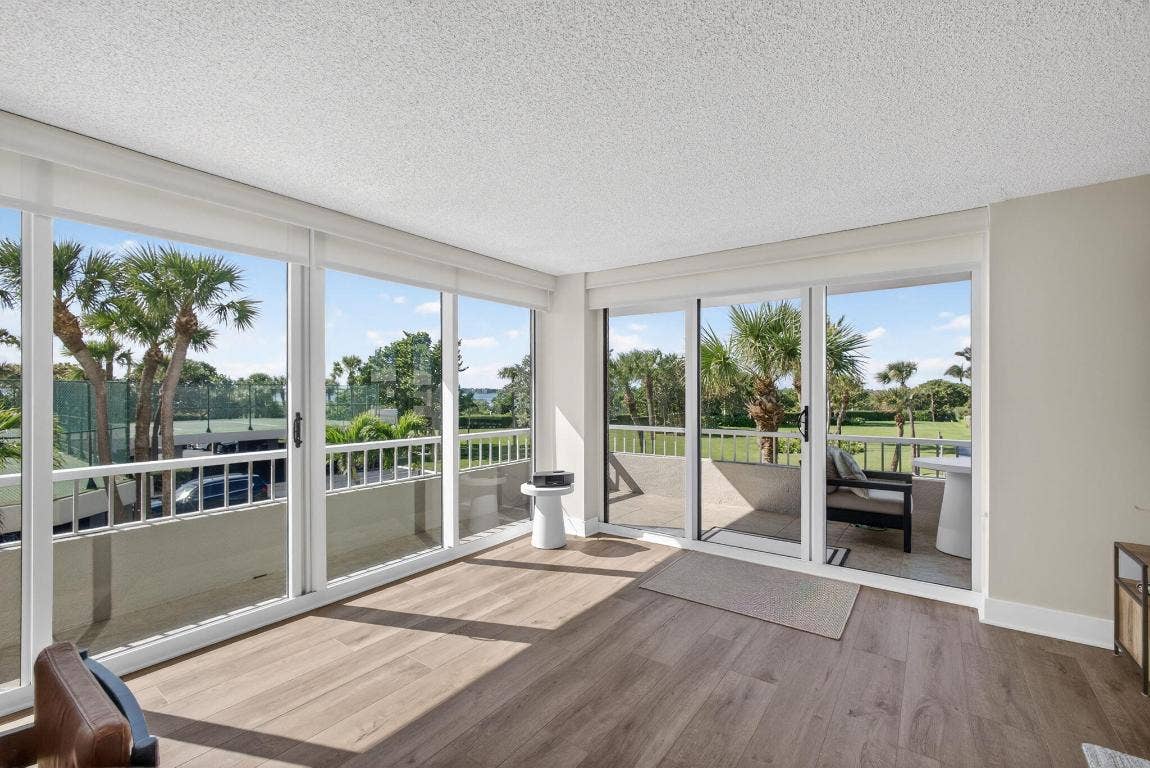 5510 N Ocean Drive, #2d, Singer Island, FL 33404