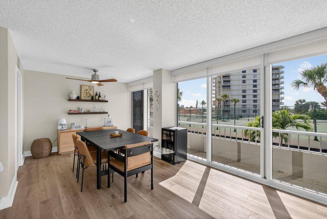 5510 N Ocean Drive, #2d, Singer Island, FL 33404